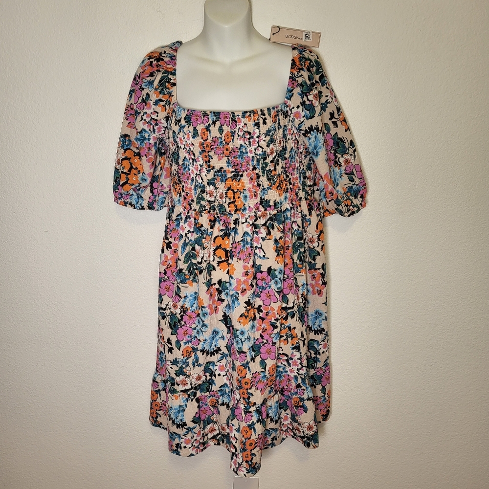 NWT BCBGeneration Floral Smocked Puff Sleeve Dress size Large